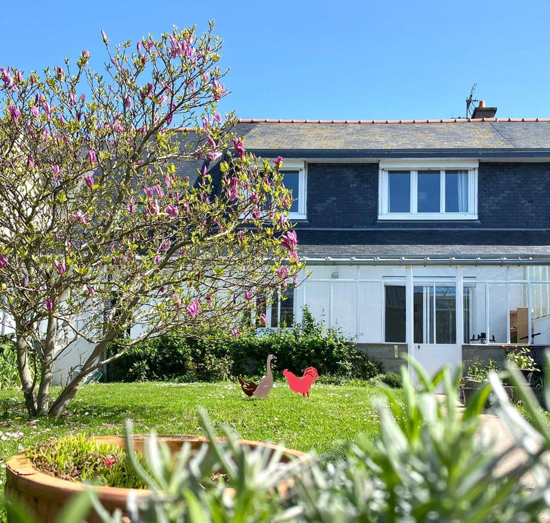 Maison - 104 m² - 7 pièces