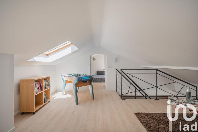 Maison - 204 m² - 8 pièces