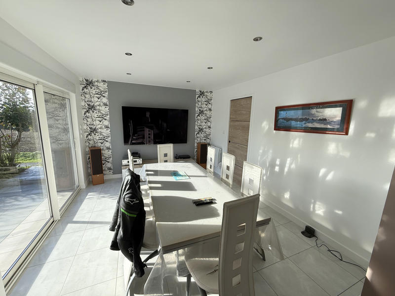 Maison - 143 m² - 6 pièces