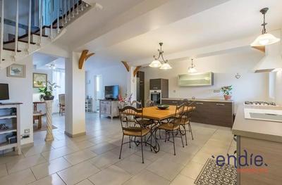 Maison - 104 m² - 5 pièces