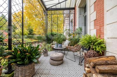 Demeure - 195 m² - 5 pièces