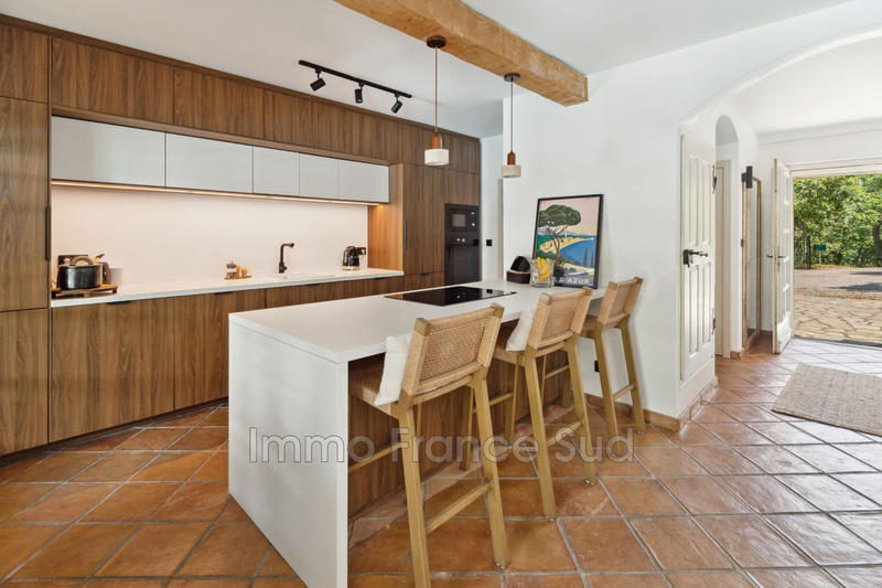 Villa - 200 m² - 8 pièces