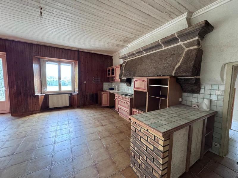 Maison - 237 m² - 8 pièces