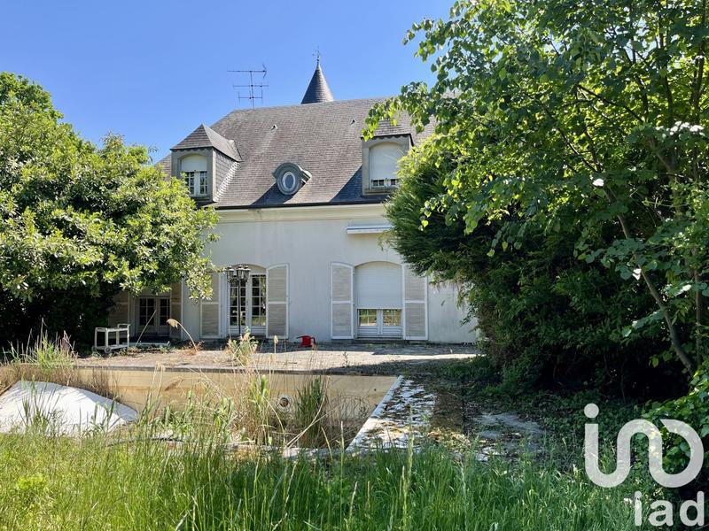 Maison - 334 m² - 9 pièces