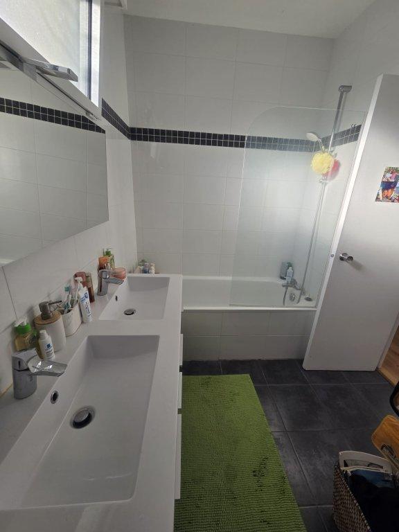 Appartement - 101 m² - 5 pièces