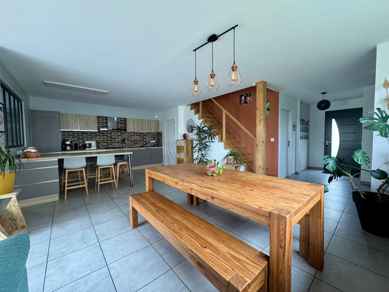 Maison - 146 m² - 7 pièces