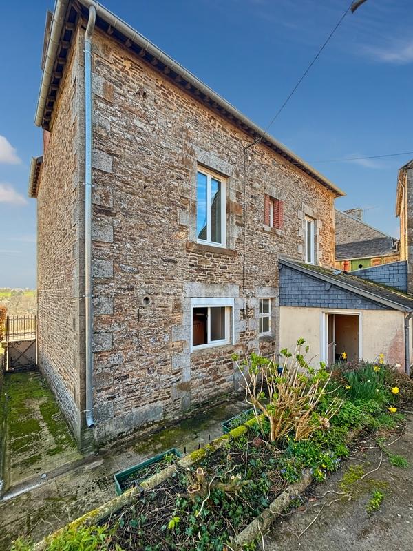 Maison de village - 117 m² - 6 pièces