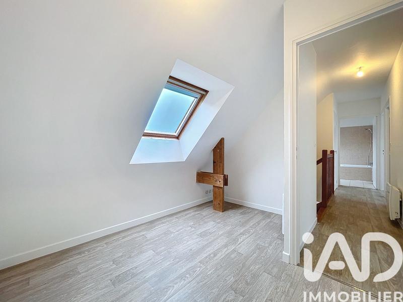 Maison - 104 m² - 7 pièces