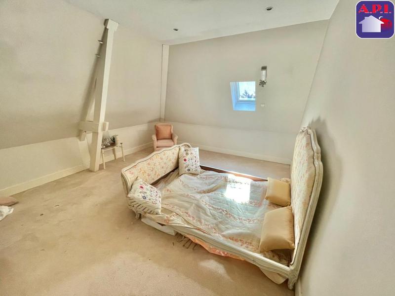 Maison - 190 m² - 4 pièces