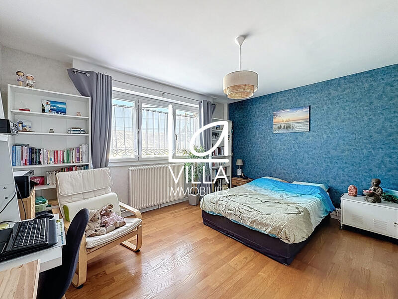 Maison traditionnelle - 117 m² - 5 pièces