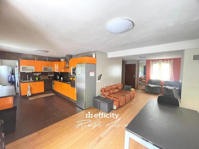 Maison - 86 m² - 5 pièces