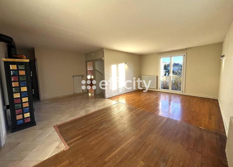 Maison - 159 m² - 7 pièces