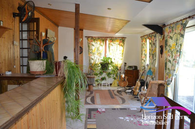 Maison - 295 m² - 12 pièces