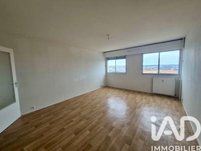 Appartement - 75 m² - 3 pièces