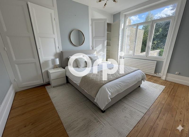 Maison - 226 m² - 12 pièces