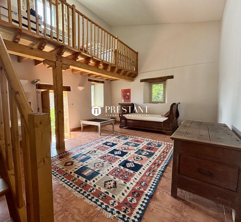 Maison - 250 m² - 8 pièces