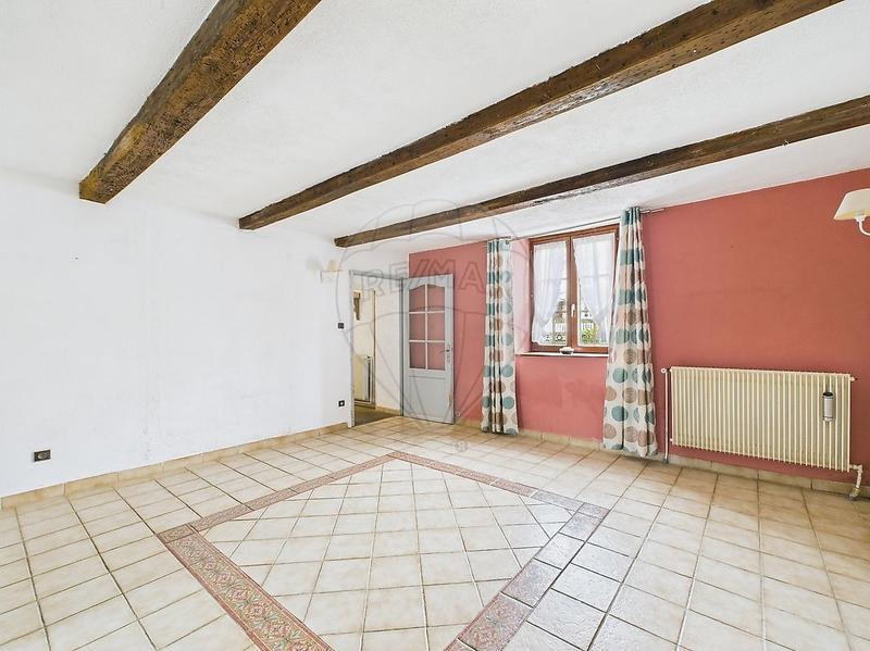 Maison - 180 m² - 8 pièces