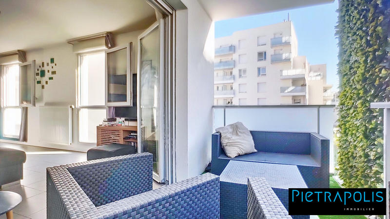 Appartement - 97 m² - 4 pièces