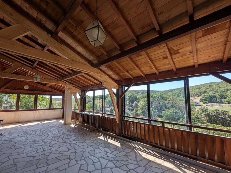 Maison - 190 m² - 4 pièces