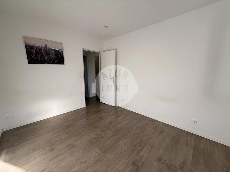 Maison - 197 m² - 7 pièces