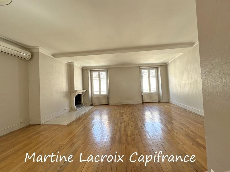 Immeuble - 253 m² - 13 pièces