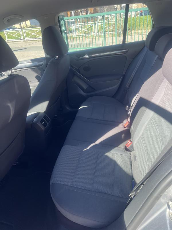 Volkswagen Golf VI 1.6 Tdi 90ch