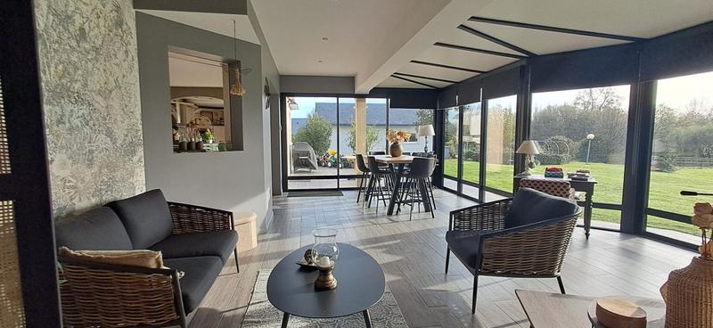 Maison - 189 m² - 8 pièces