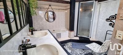 Maison - 215 m² - 8 pièces