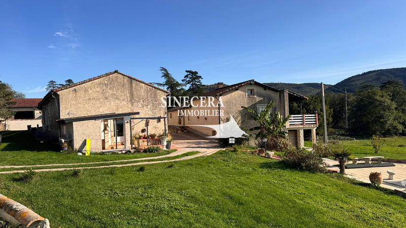 Maison - 518 m² - 13 pièces