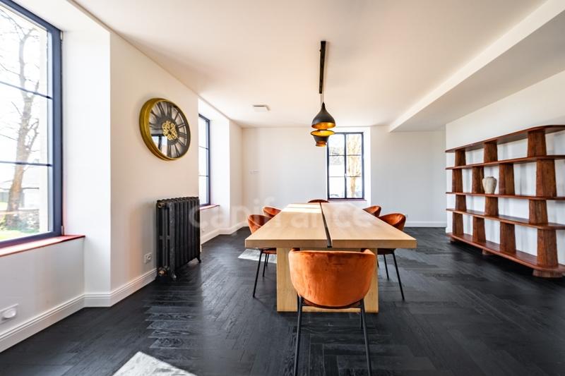 Propriété - 362 m² - 10 pièces