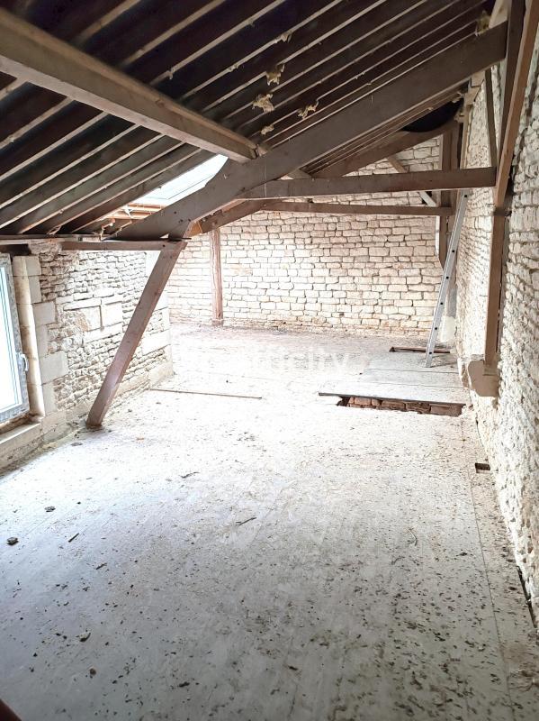 Maison - 338 m² - 10 pièces