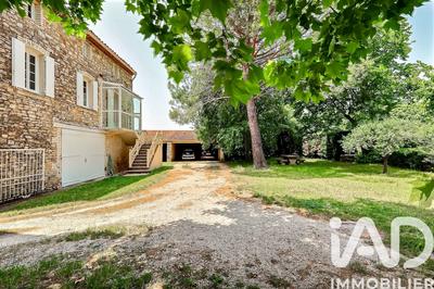 Maison - 282 m² - 9 pièces