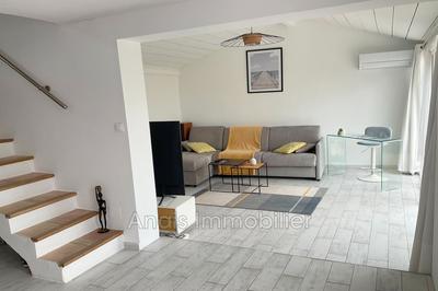 Mazet - 50 m² - 2 pièces