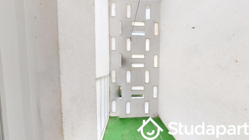 Chambre - 9 m² - 1 pièce