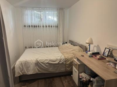 Immeuble - 217 m² - 11 pièces