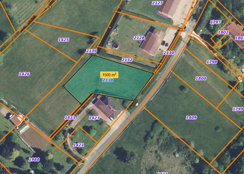 Terrain constructible - 1 500 m²