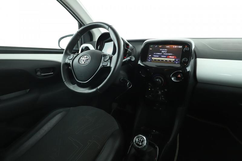 Toyota Aygo 1.0 Vvt-i X-Wave 5p 69 ch