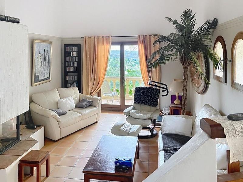 Maison - 196 m² - 6 pièces