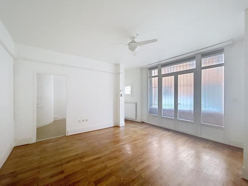 Local d'activité / Entrepôt - 90 m²