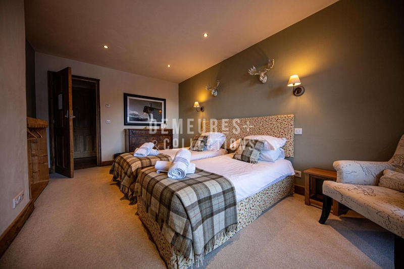 Appartement - 137 m² - 5 pièces