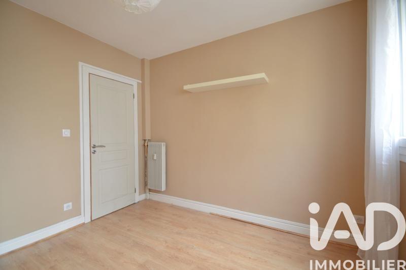 Appartement - 85 m² - 5 pièces