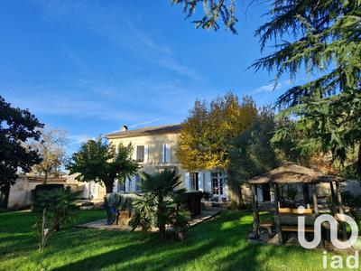 Maison - 356 m² - 10 pièces