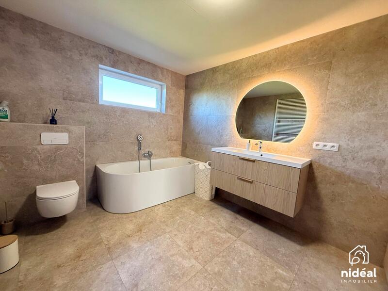 Maison - 120 m² - 5 pièces