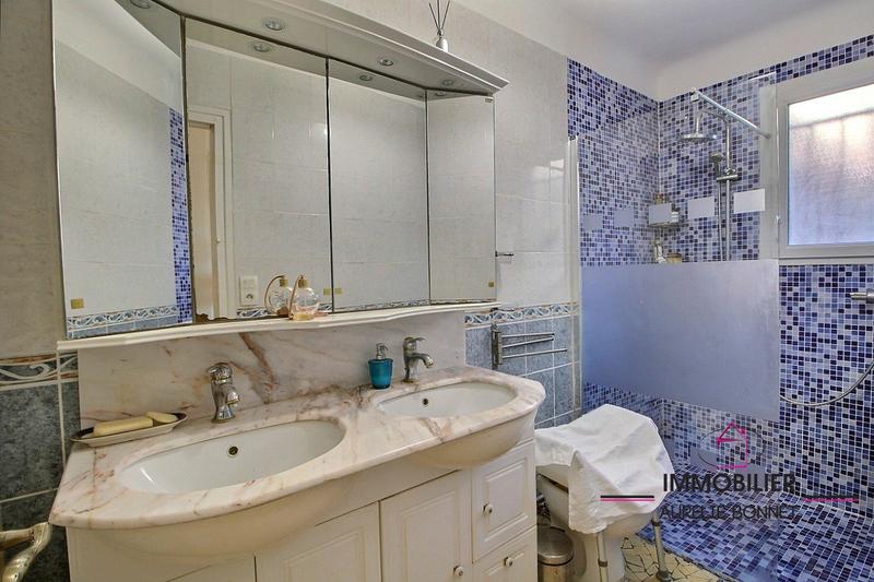 Maison - 104 m² - 6 pièces