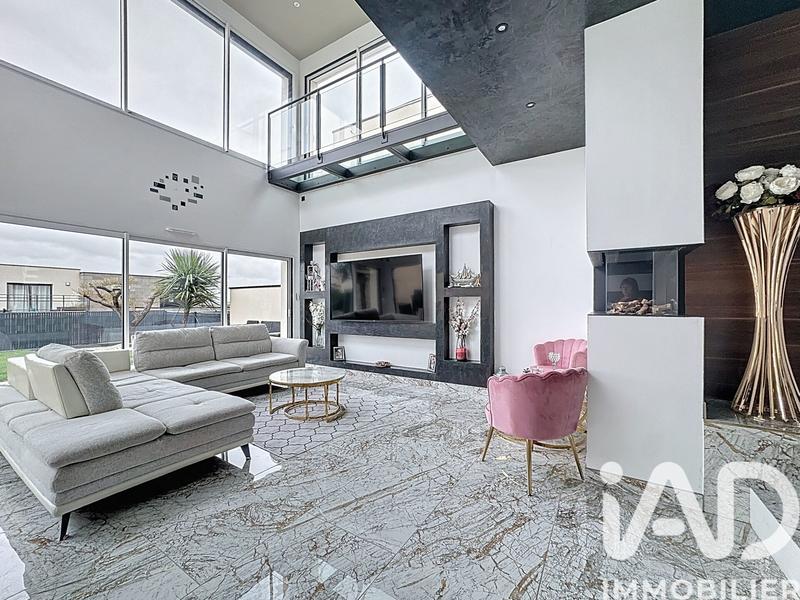 Maison - 147 m² - 5 pièces