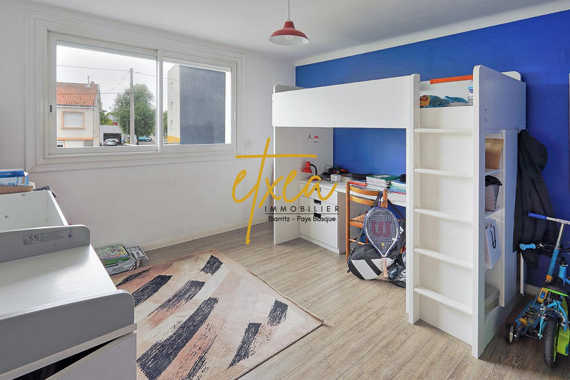 Maison - 163 m² - 6 pièces