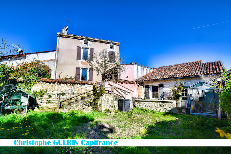 Maison - 80 m² - 4 pièces