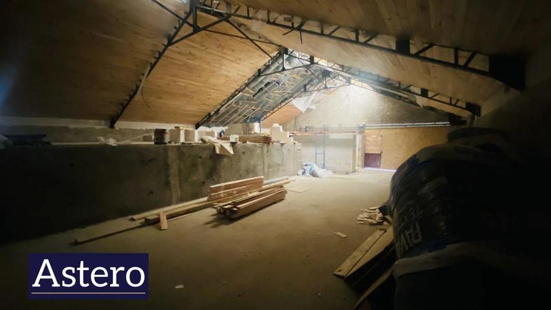 Local commercial - 200 m² - 3 pièces