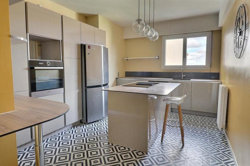 Appartement - 162 m² - 6 pièces