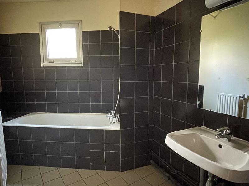 Appartement - 96 m² - 4 pièces